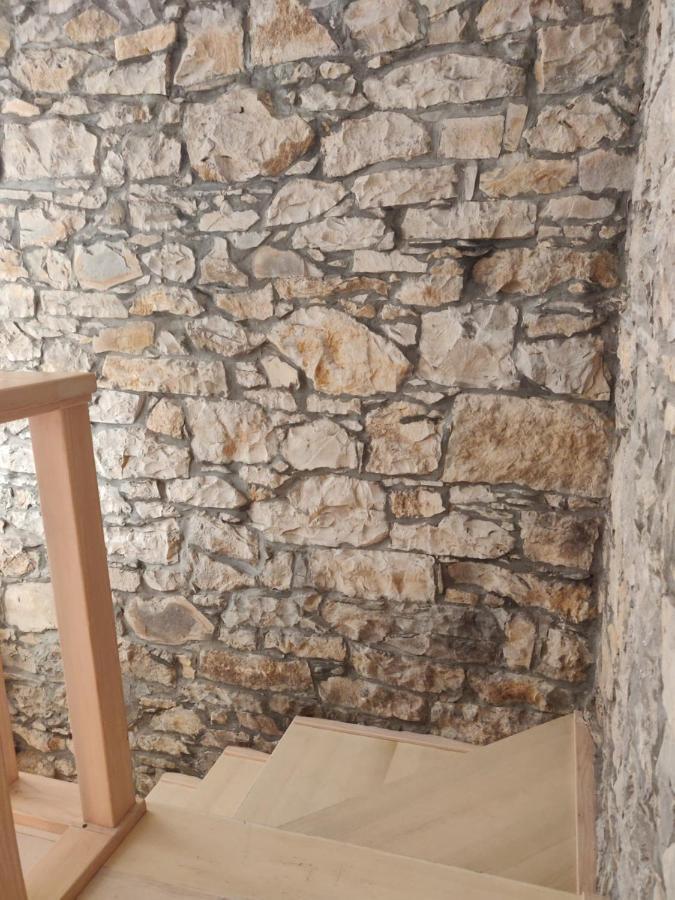 Small House In Vipava Valley Exterior foto